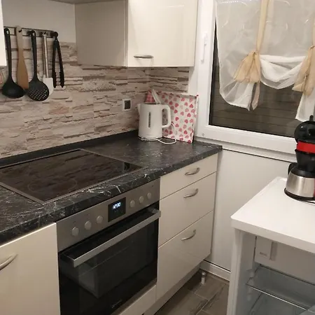 Anna Mit Innenpoolnutzung Apartamento