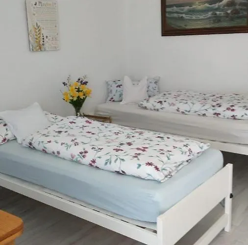 Anna Mit Innenpoolnutzung