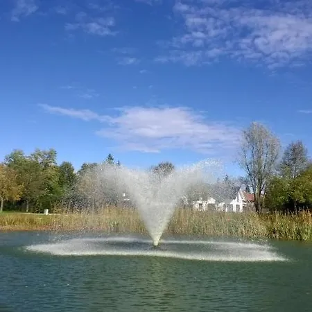 Anna Mit Innenpoolnutzung